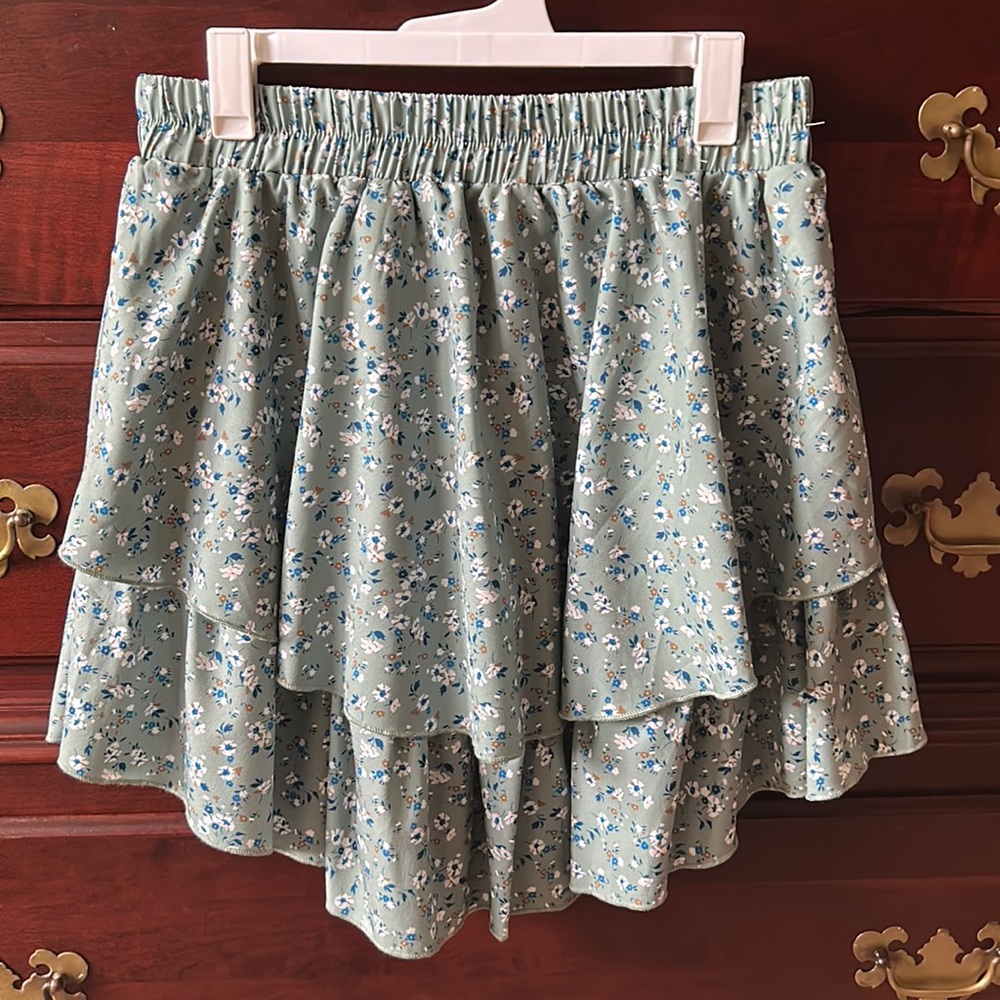 Floral mini skirt